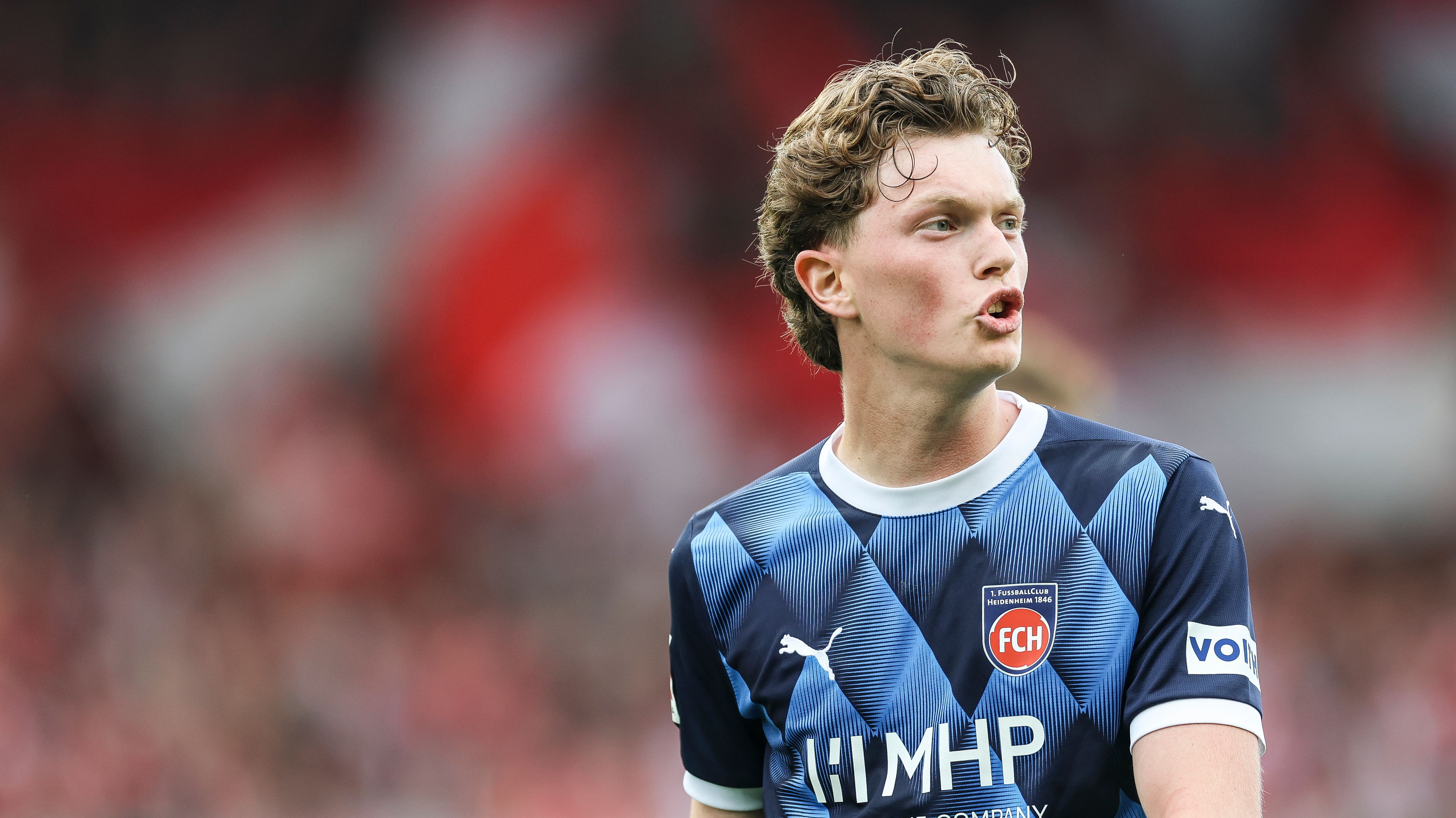 Bayern Munich Transfers Emerging Talent, Touted as Florian Wirtz's Successor, to PSV for €15 Million