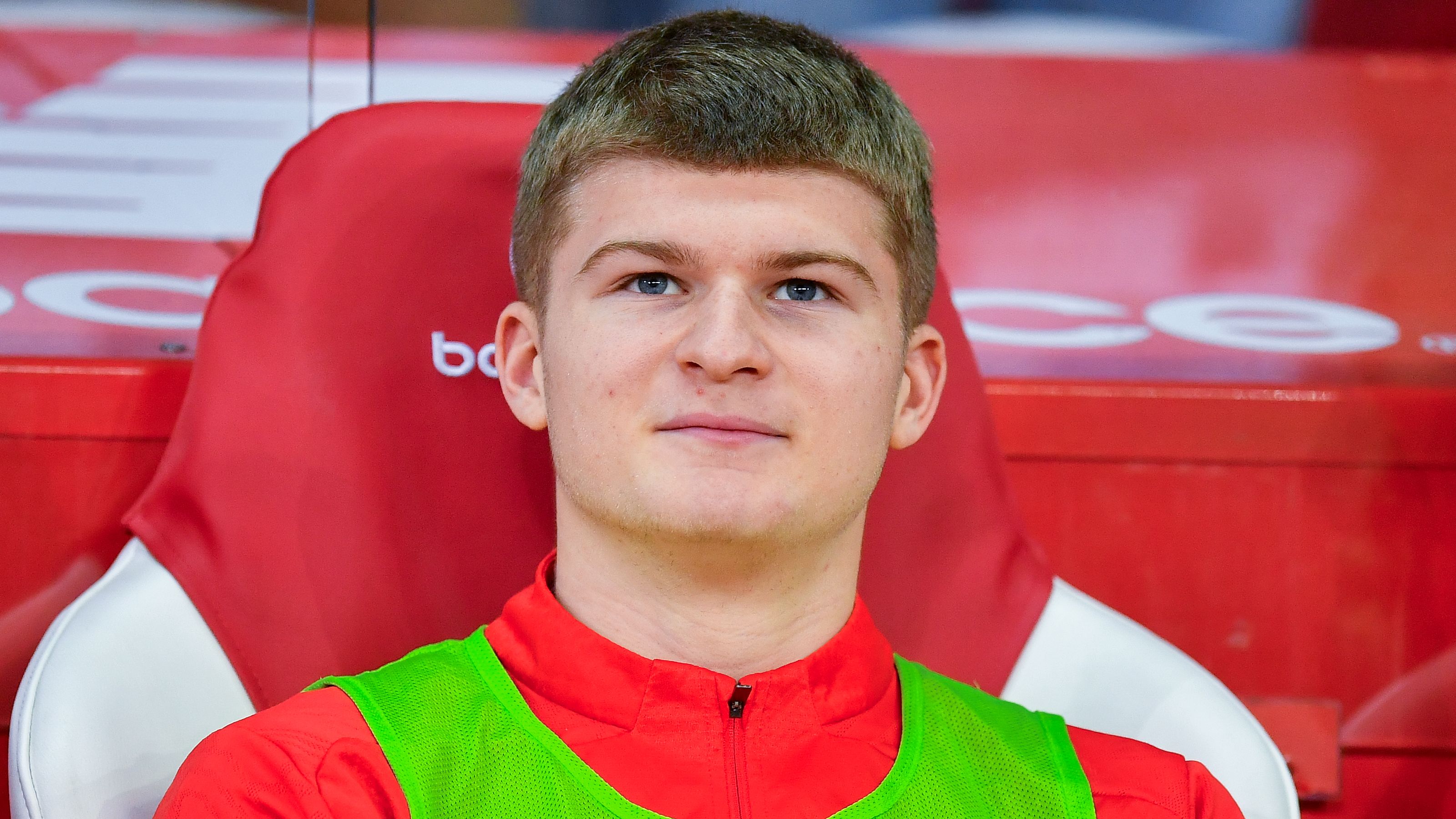 Wrexham AFC Targets Ligue 1 Star: Owners Ryan Reynolds and Rob McElhenney in Negotiations for Rennes Player Amid Early Championship Setbacks
