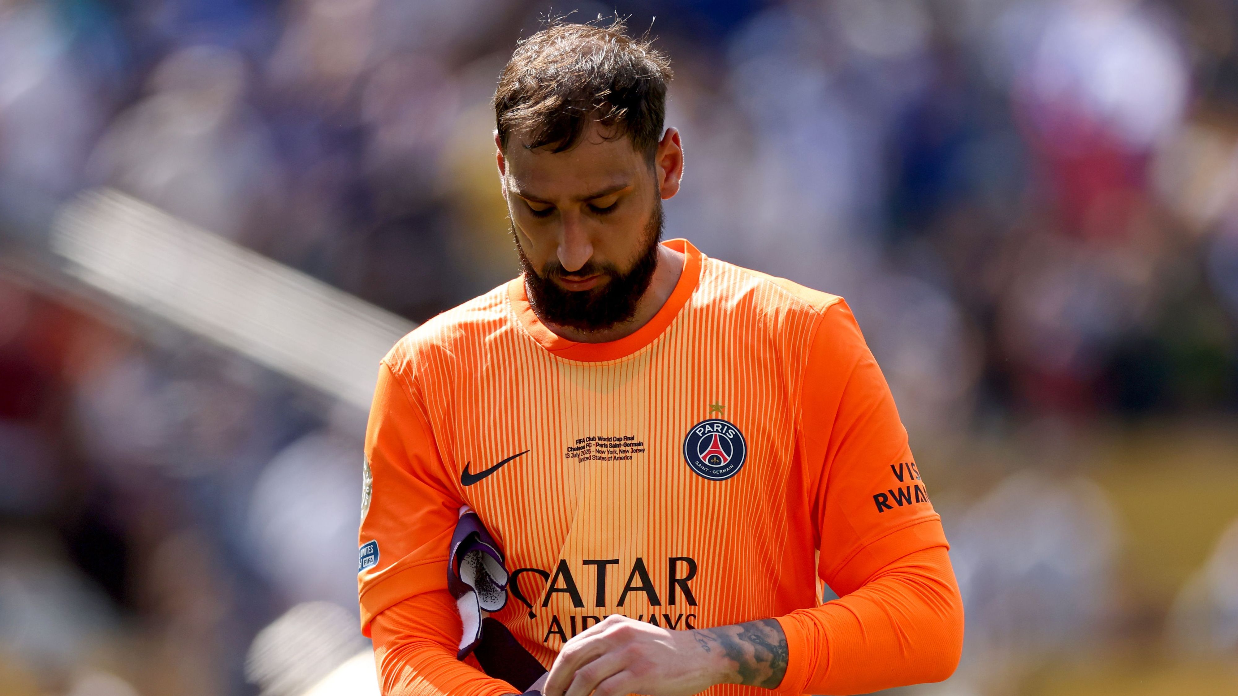 Analyzing Manchester City's Strategic Challenges in Securing Gianluigi Donnarumma's Transfer