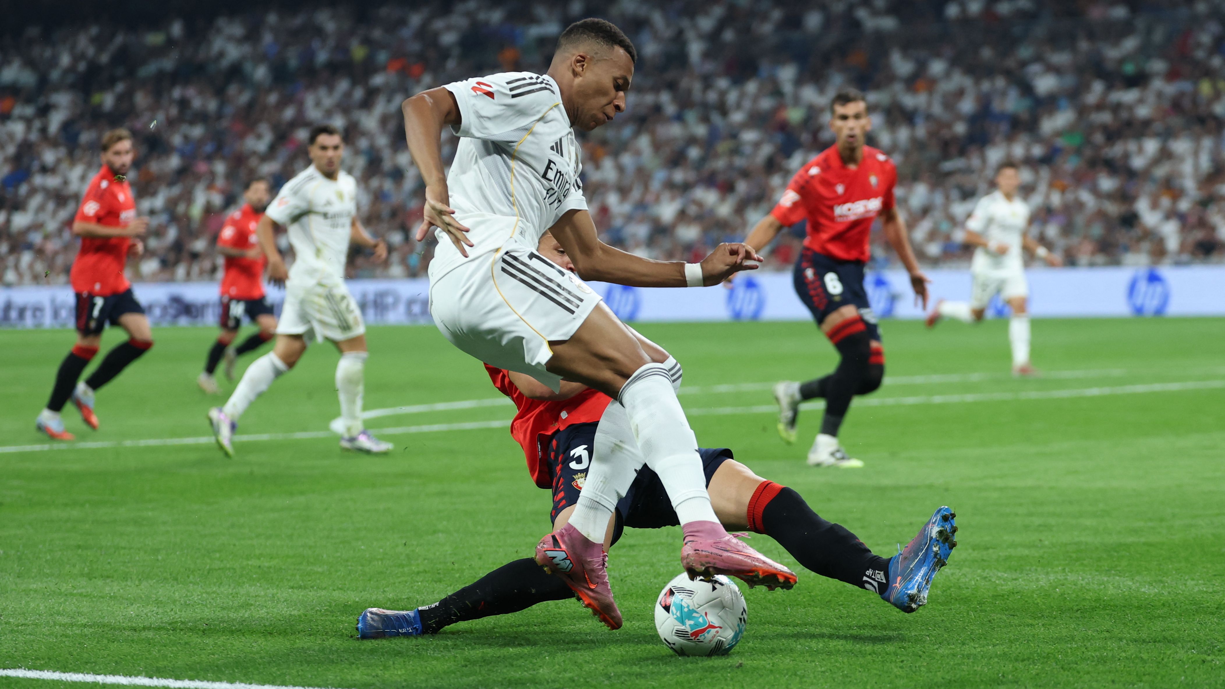 Osasuna Manager Challenges ‘Crystal Clear' Penalty Decision Involving Mbappé During La Liga Loss to Real Madrid