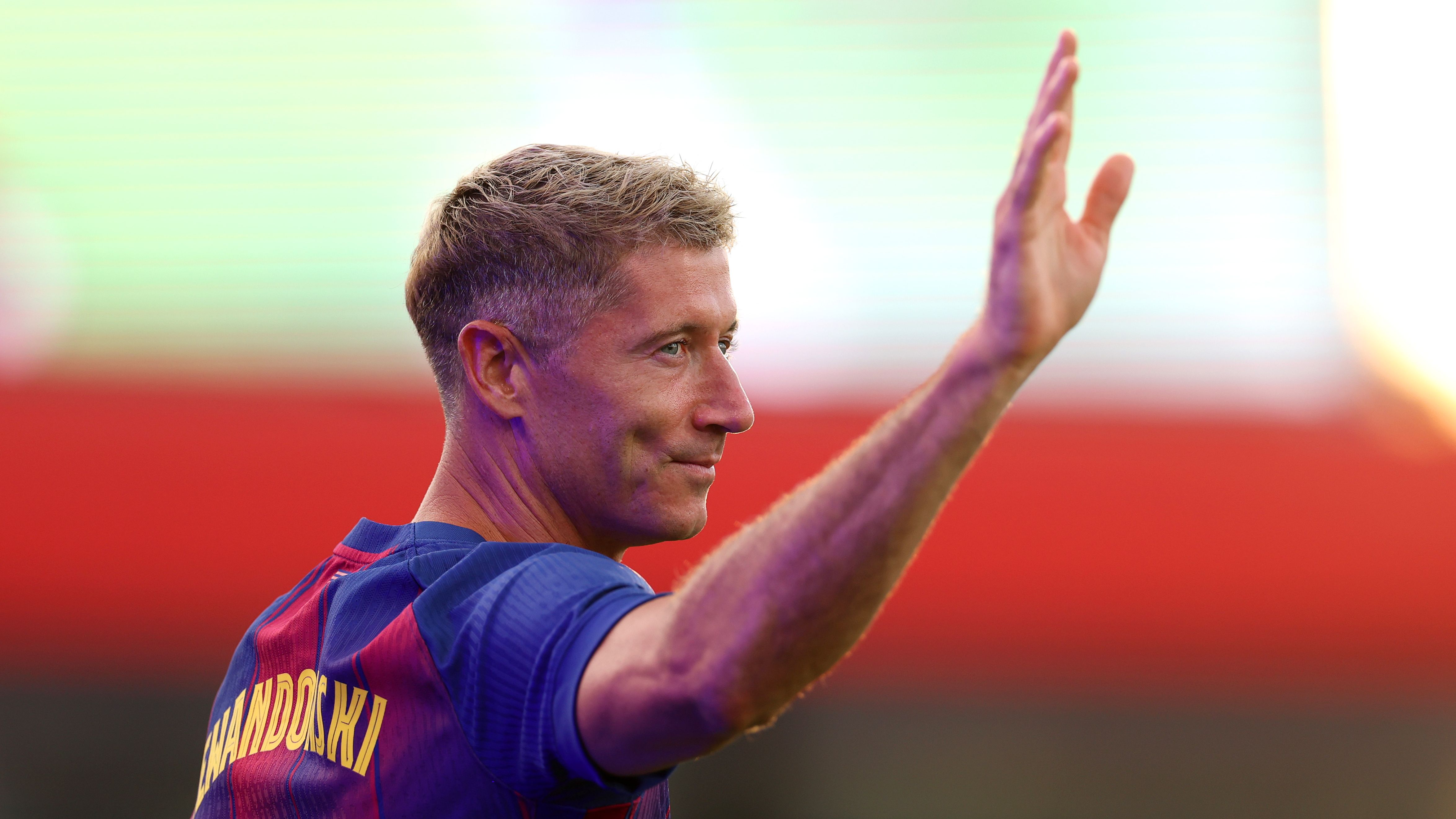Robert Lewandowski Returns to Barcelona Training Following Injury Recovery, Targeting Next La Liga Match