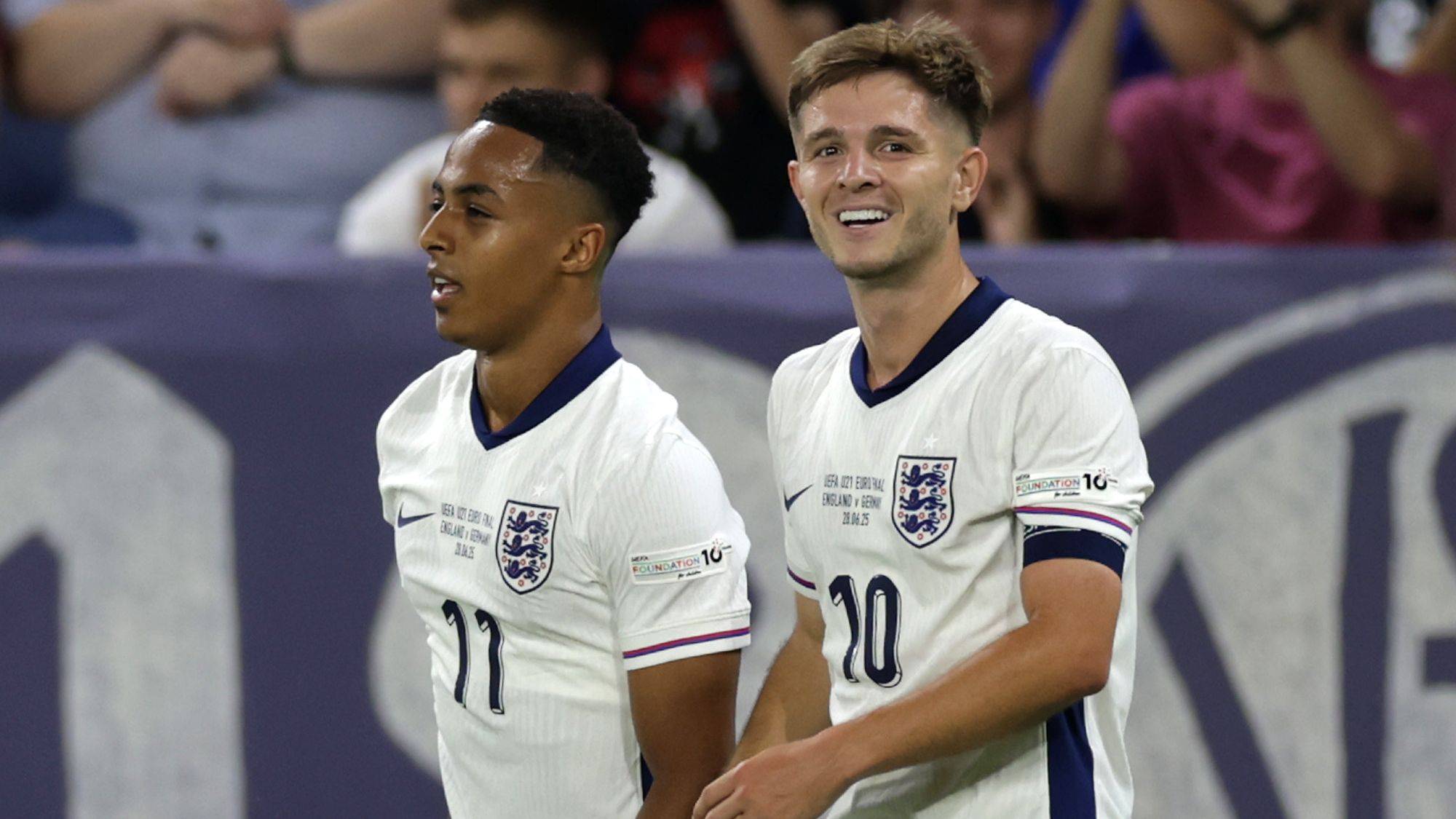 Nottingham Forest Complete £67.5m Double Signing: James McAtee from Manchester City and Omari Hutchinson from Ipswich, Bolstering Nuno Espírito Santo's Squad