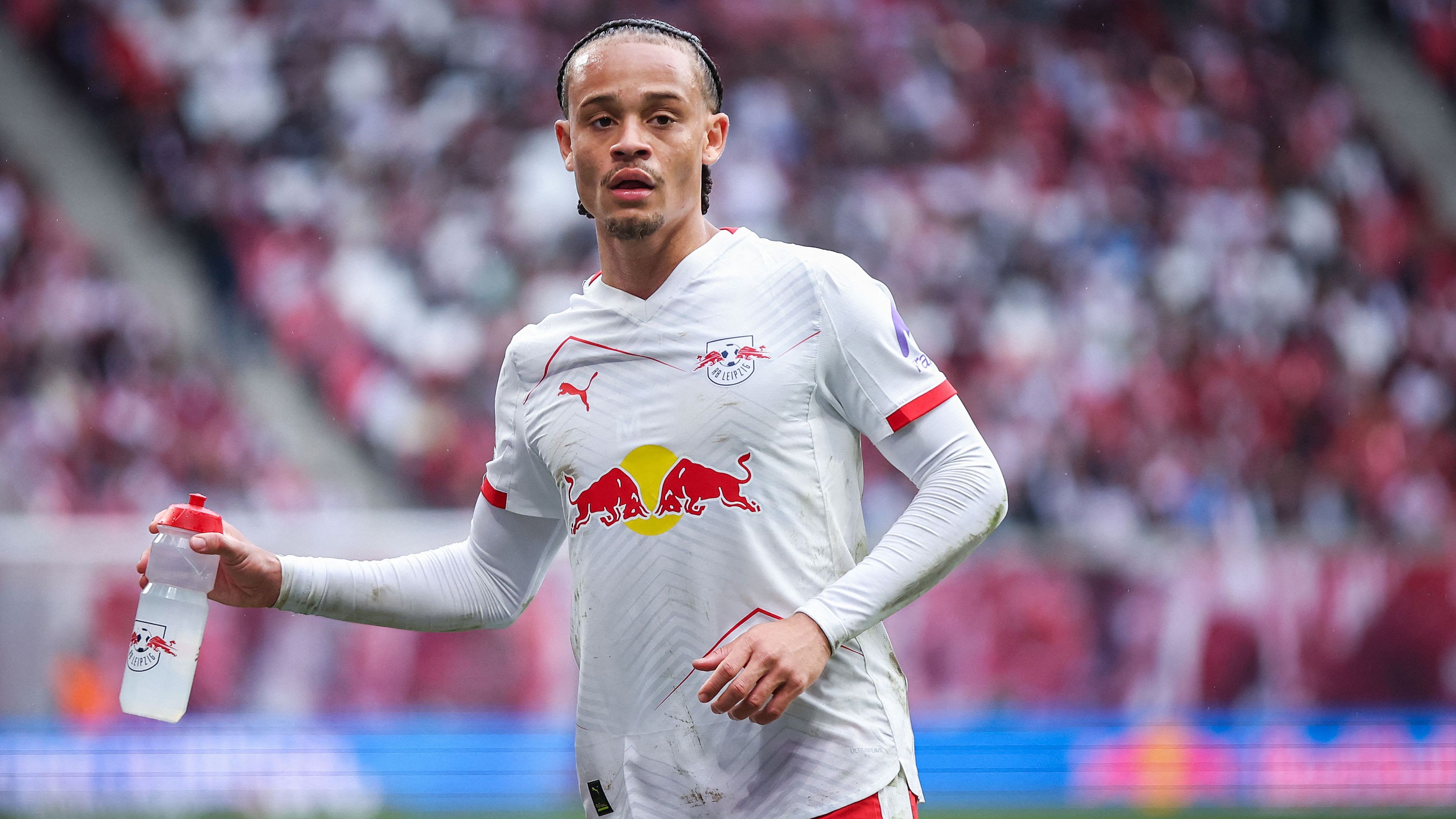 Bayern Munich Mounts Late Challenge Against Chelsea for Xavi Simons, Though the Attacker's Decision is Final