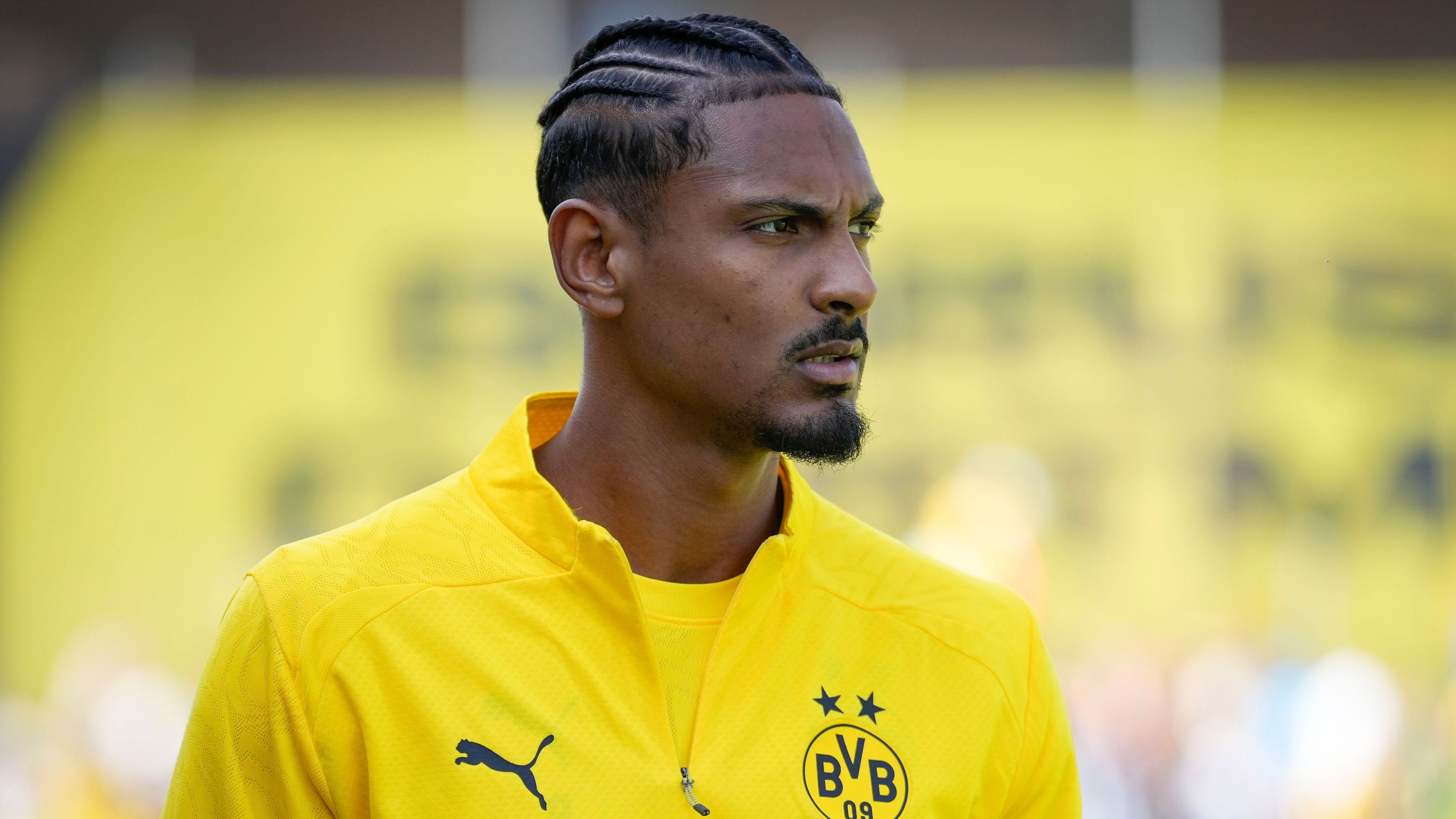 Sebastien Haller's Transfer to Borussia Dortmund Delayed by Demands for Significant Compensation
