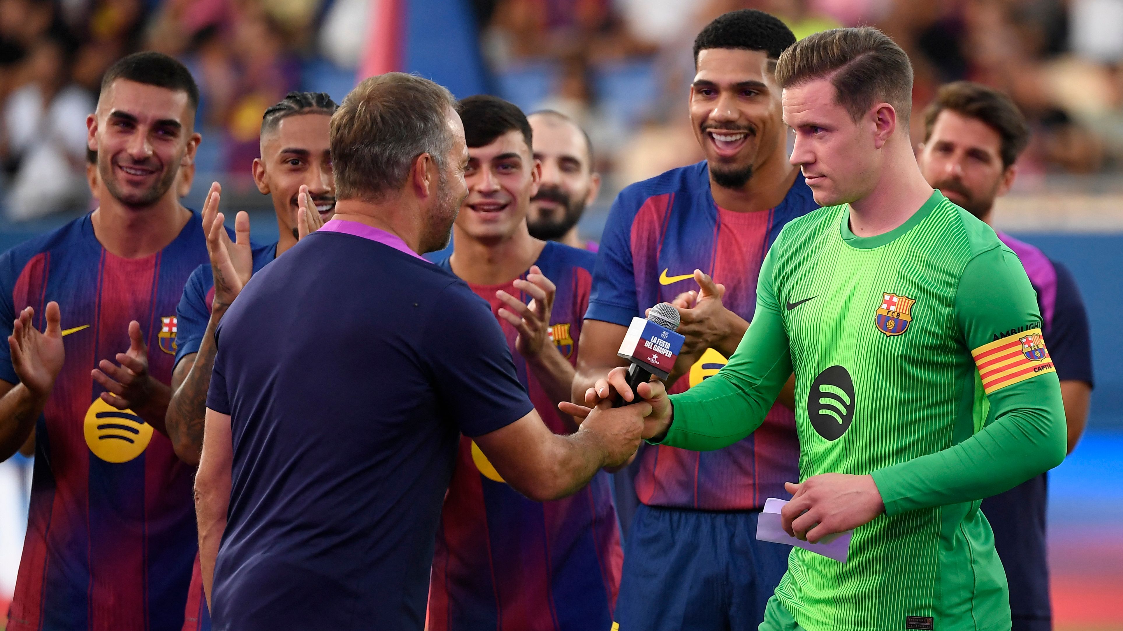 Hansi Flick Discusses Ter Stegen's Situation at Barcelona and Confirms Role in Signing Top Goalkeeper Joan Garcia