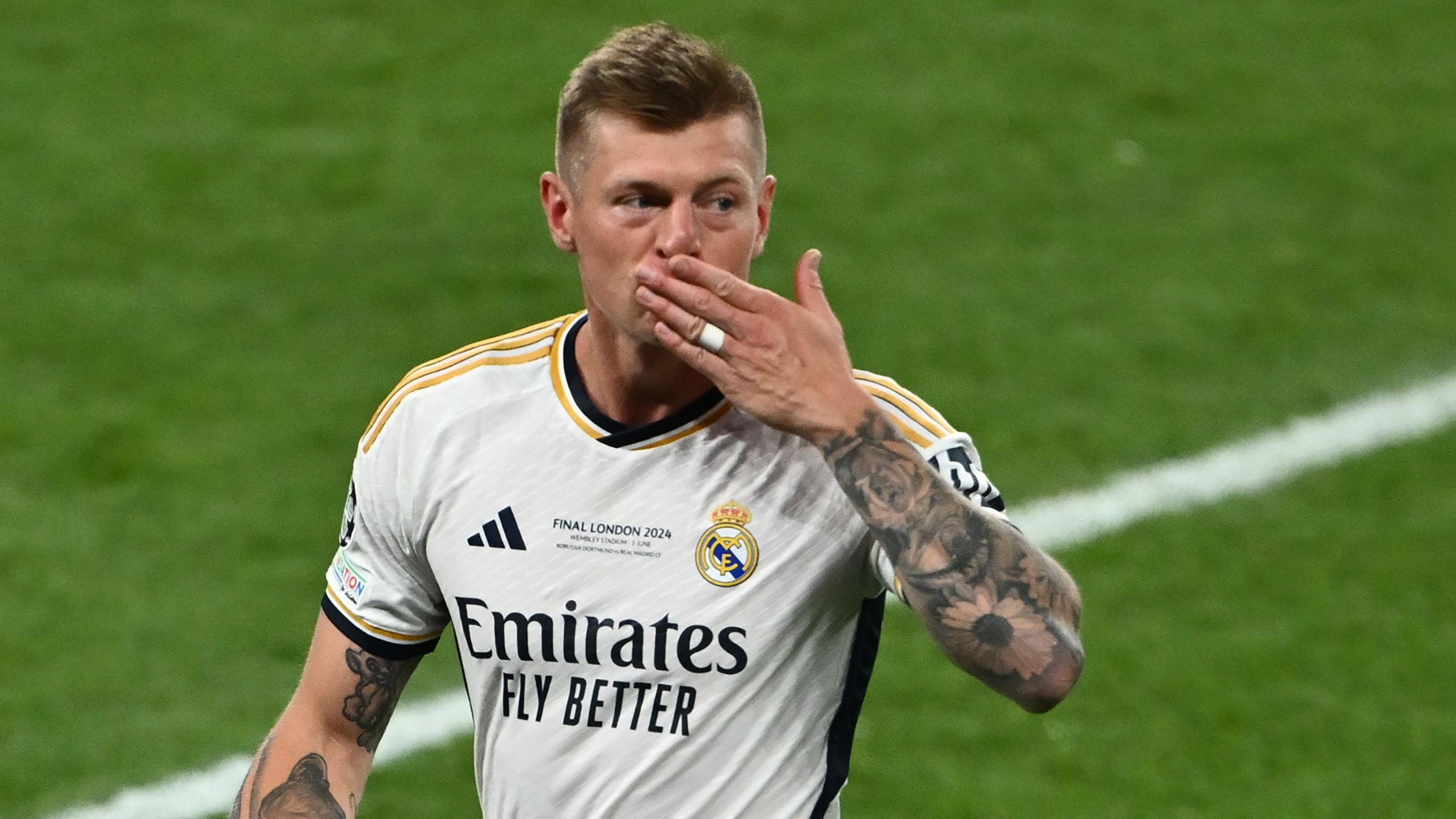 Real Madrid Recommended to Target Aston Villa's Premier League Midfield Star as Toni Kroos' Successor