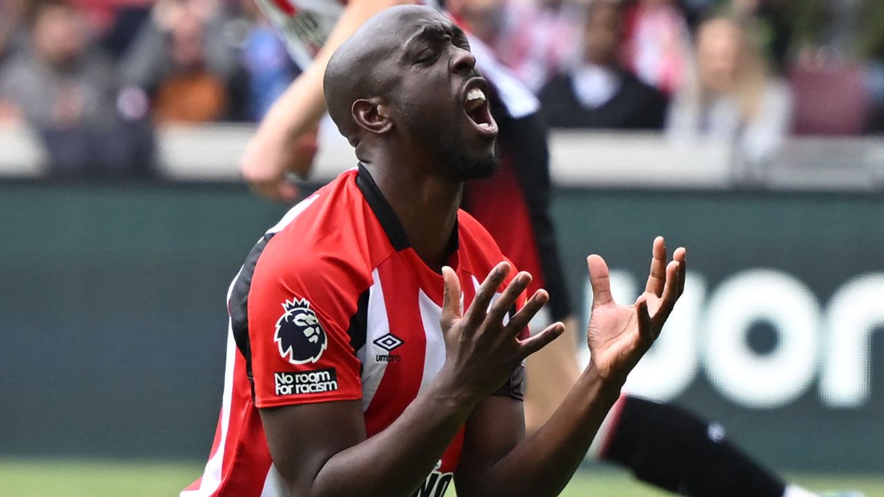 Keith Andrews Discloses Brentford's Strategy for Yoane Wissa Linked to Newcastle as Transfer Deadline Approaches
