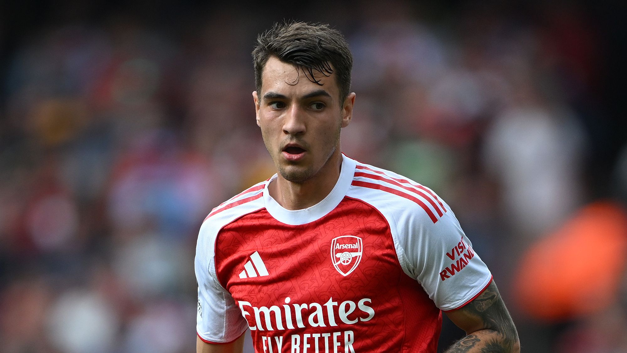 Arsenal Engages in New Negotiations to Sell Defender as Porto Shows Interest Ahead of Summer Transfer Deadline