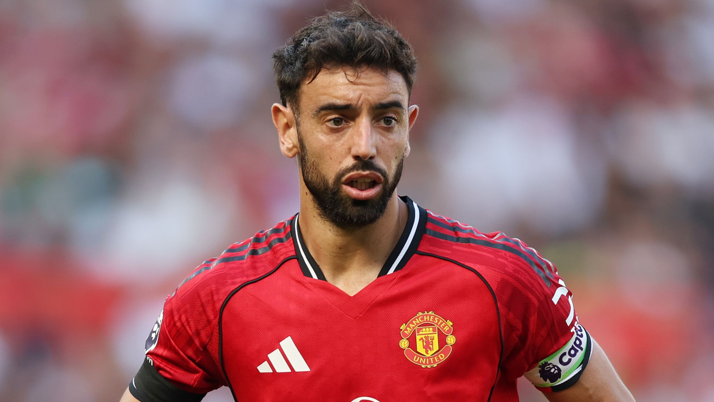 Manchester United Perplexed by Renewed Saudi Interest in Bruno Fernandes Amid Reports of a £33 Million Annual Contract Offer