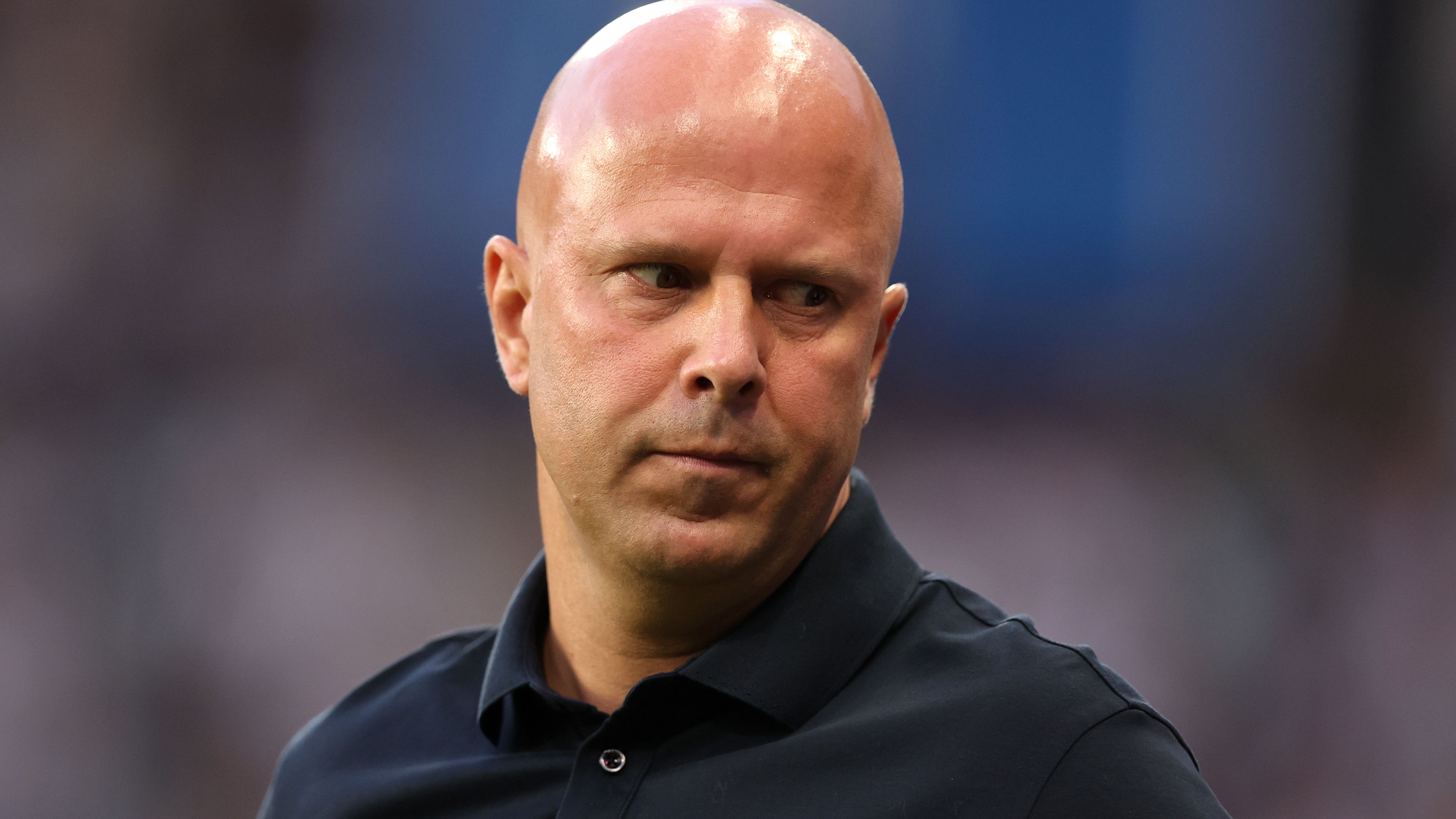 Anthony Gordon Faces Criticism for Red Card Challenge on Liverpool's Virgil van Dijk