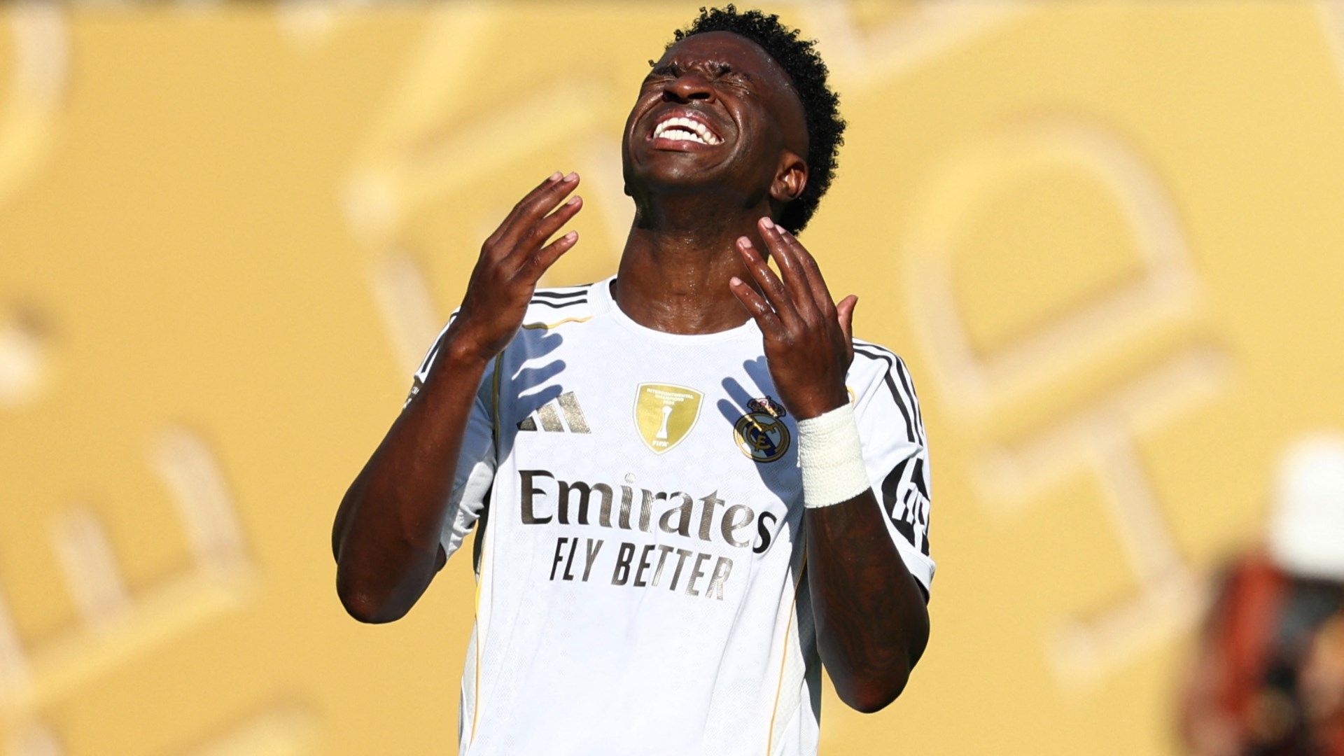 Real Madrid Legend Criticizes Vinicius Junior's Behavior as Unfitting, Suggests Winger's Sale