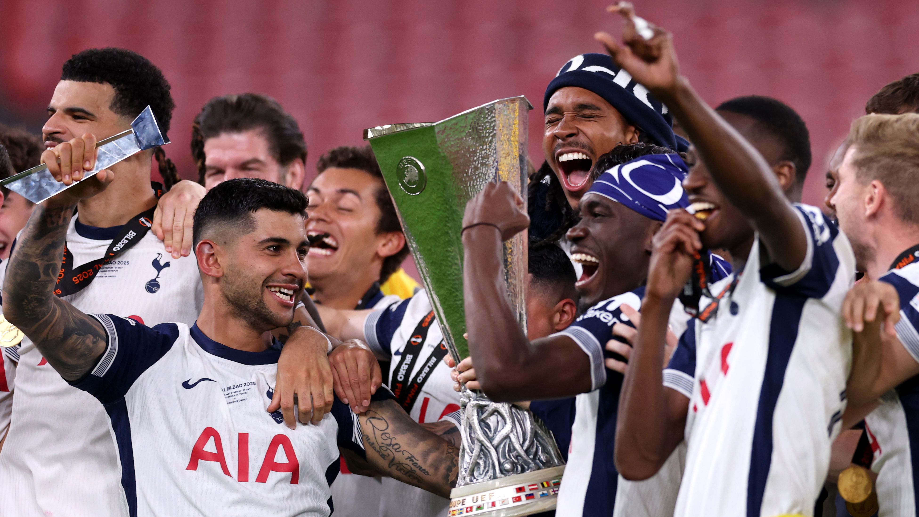 Tottenham close to selling midfielder disciplined by Thomas Frank with loan to buy transfer lined up
