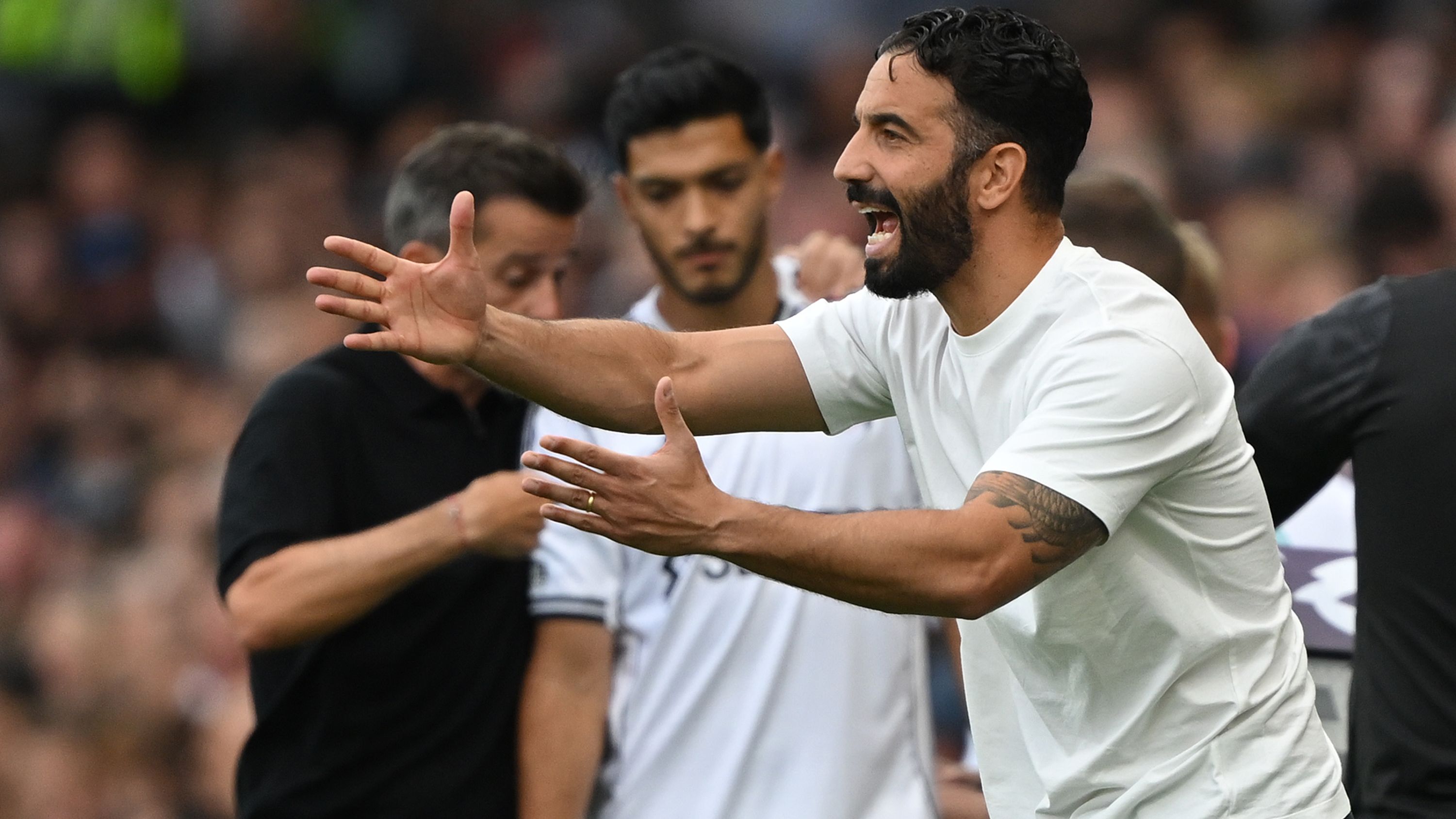 Rio Ferdinand names the Altay Bayindir weakness that is harming Manchester United after Fulham draw