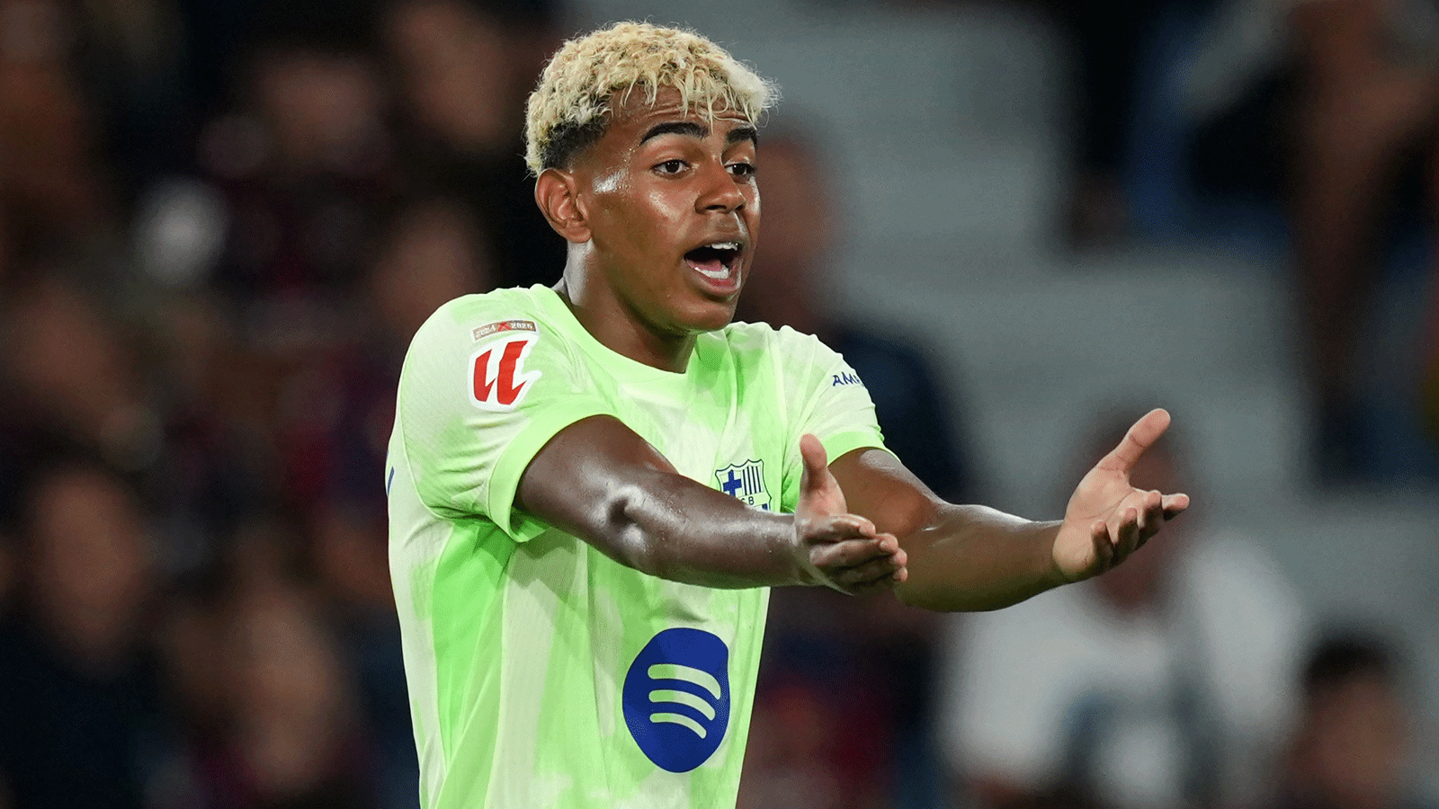 Barcelona consider transfer bid for Villarreal striker with bargain release clause
