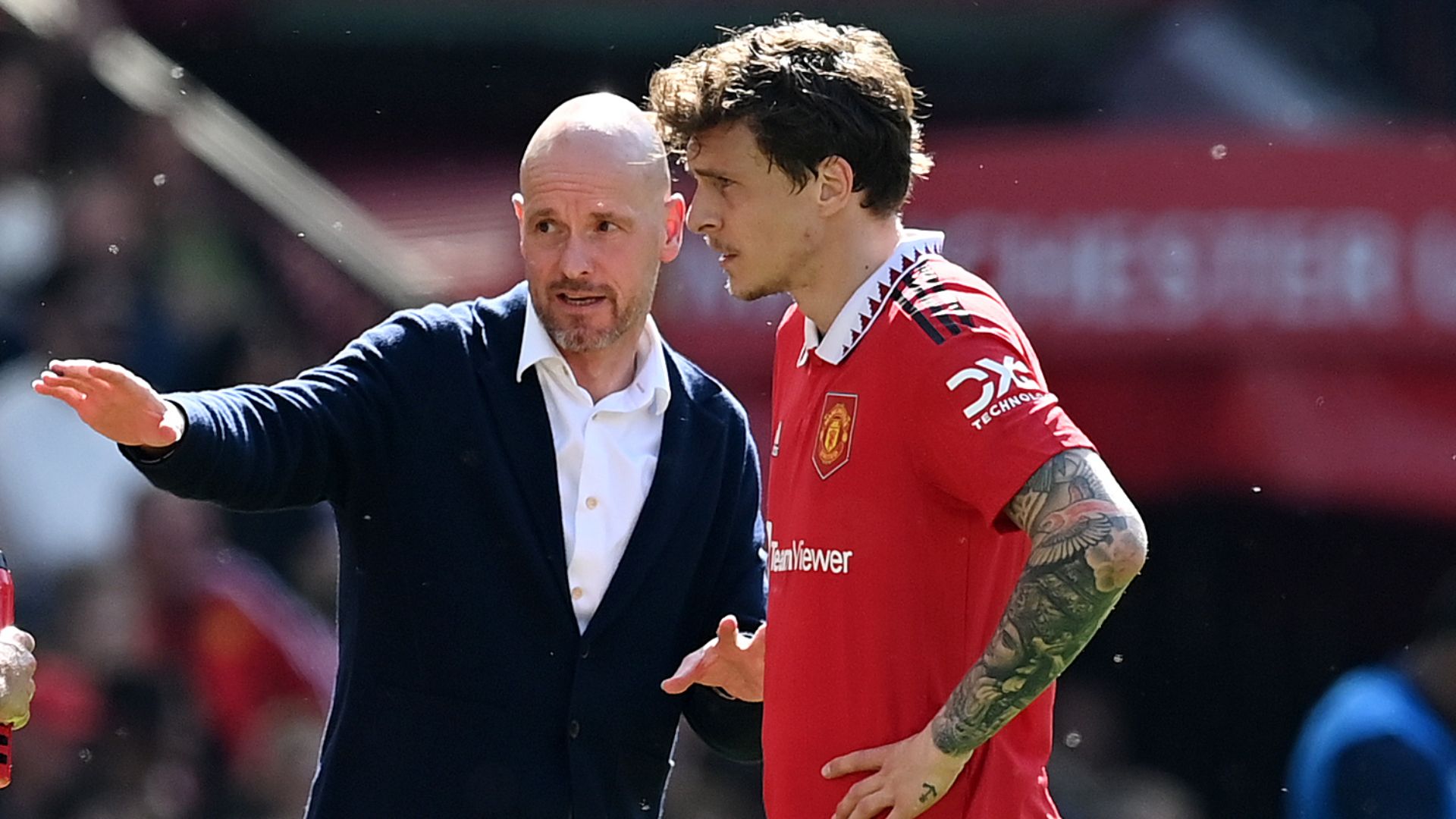Victor Lindelof to pick between David de Gea reunion or Premier League stay with Fiorentina one of three clubs offering contract to ex-Man Utd defender
