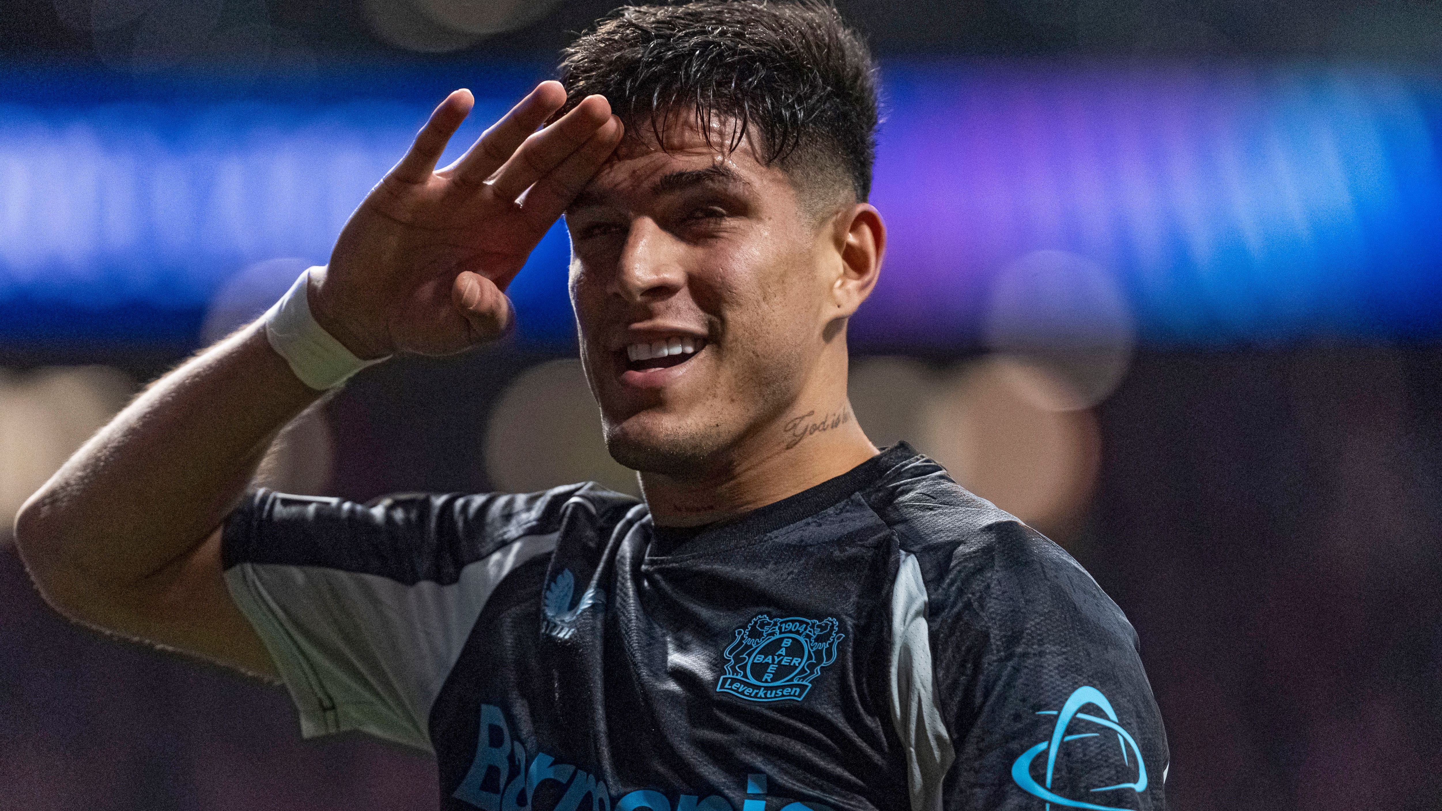 Arsenal Engages in Direct Negotiations with Bayer Leverkusen for Piero Hincapie Transfer Ahead of Deadline