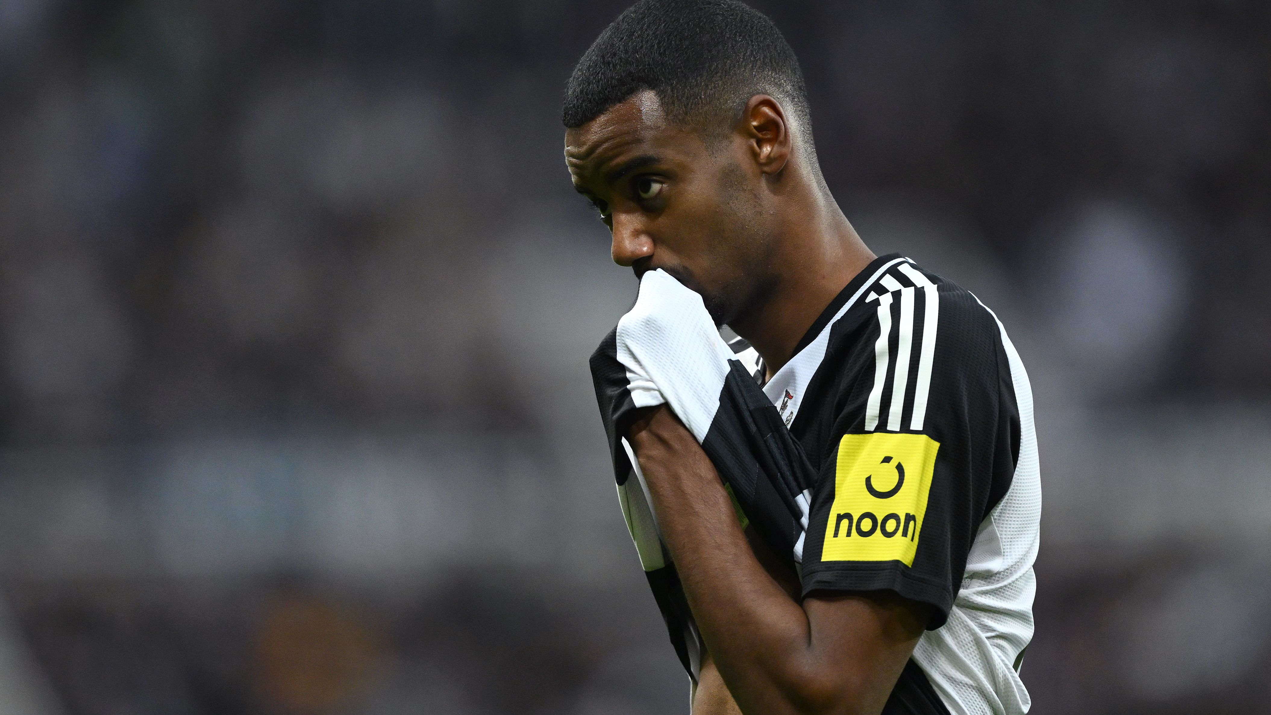Liverpool Plan Ambitious £150m Transfer Pursuit for Alexander Isak and Marc Guehi as Deadline Approaches, Aiming for Newcastle Compromise