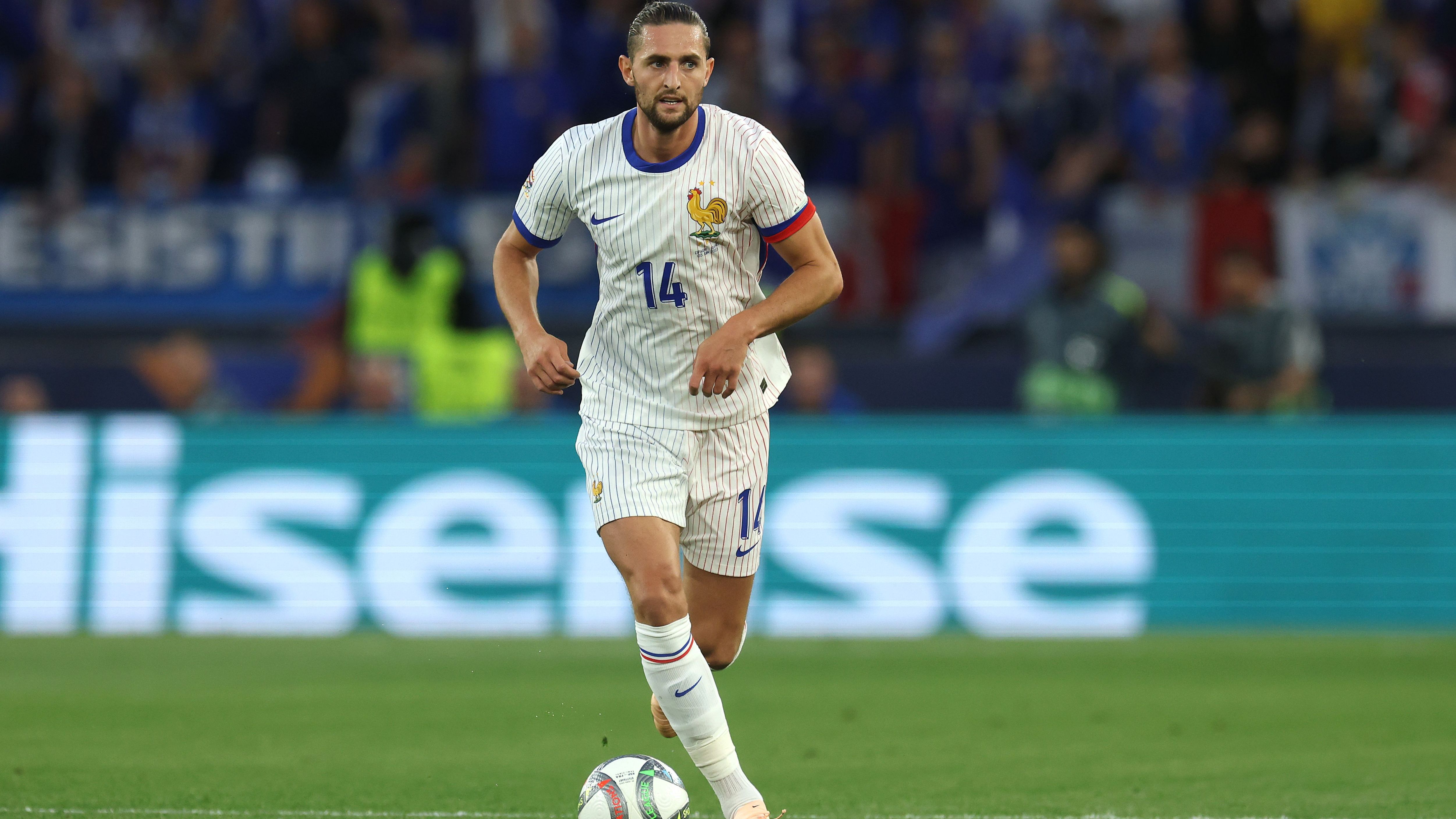 France Manager Didier Deschamps Offers Support to Adrien Rabiot After His Exclusion from Marseille Squad by Roberto De Zerbi