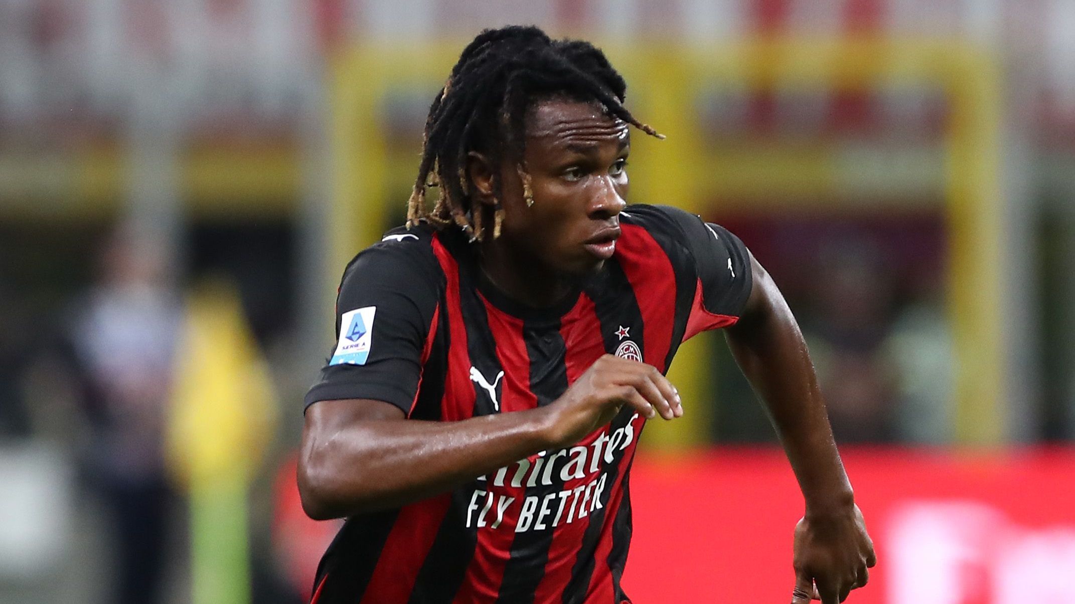 Fulham and AC Milan Advance Negotiations for €25 Million Samuel Chukwueze Transfer