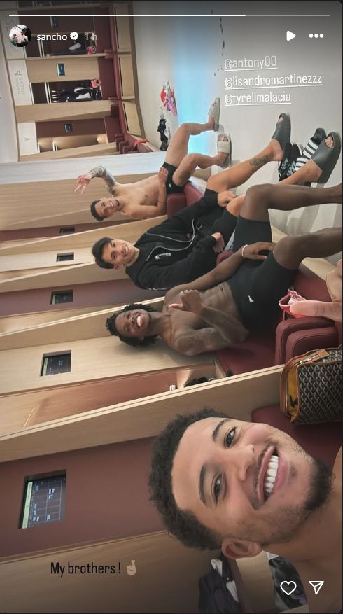 Jadon Sancho Shares Unexpected Photo with Manchester United's Out-of-Favor Squad Amid Transfer Uncertainty