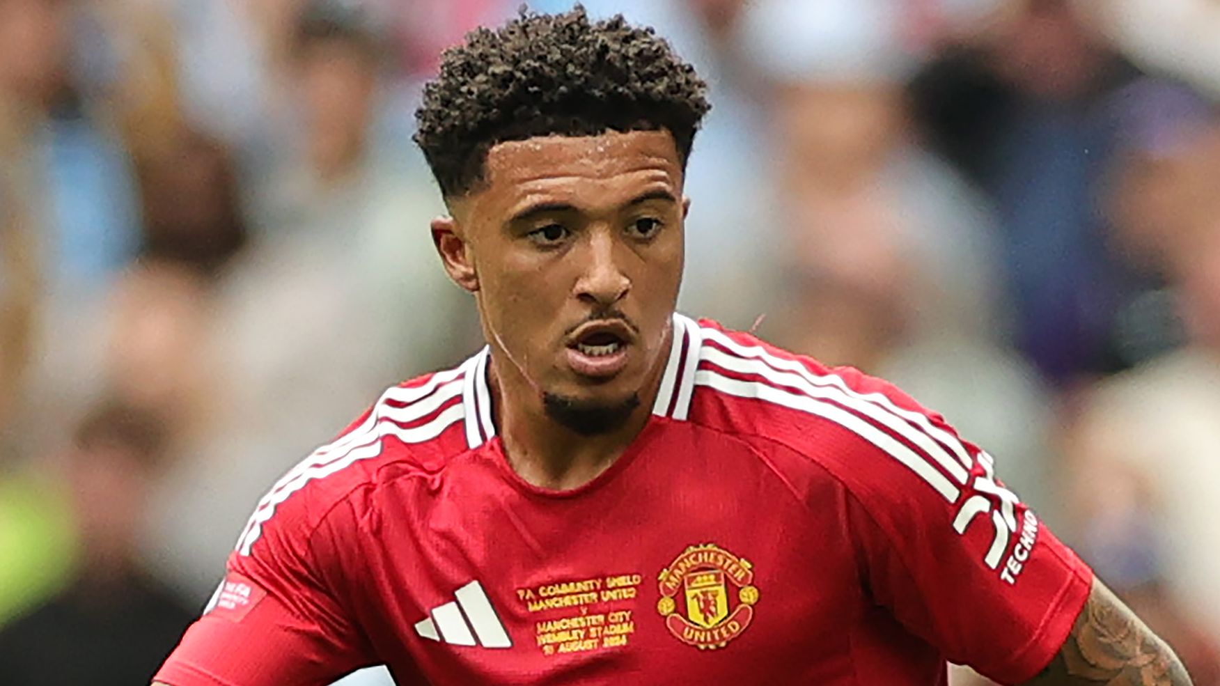 Jadon Sancho of Manchester United Considers Ending European Career to Relocate with Girlfriend Saweetie in the United States, Amid Offers from Roma and Besiktas