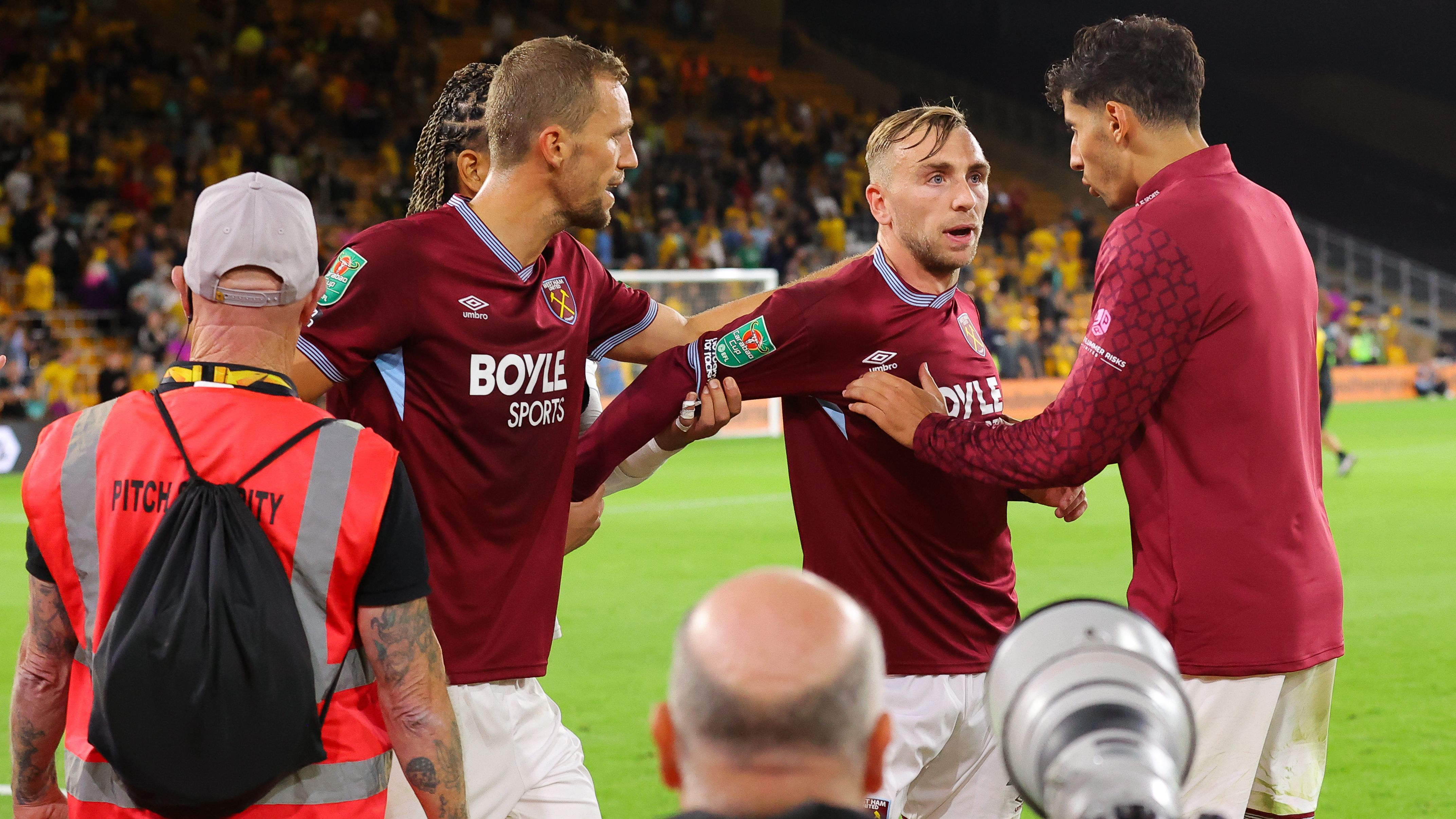 Jarrod Bowen Apologizes for Outburst at West Ham Fan, Committing to Set a Better Example After Carabao Cup Loss to Wolves