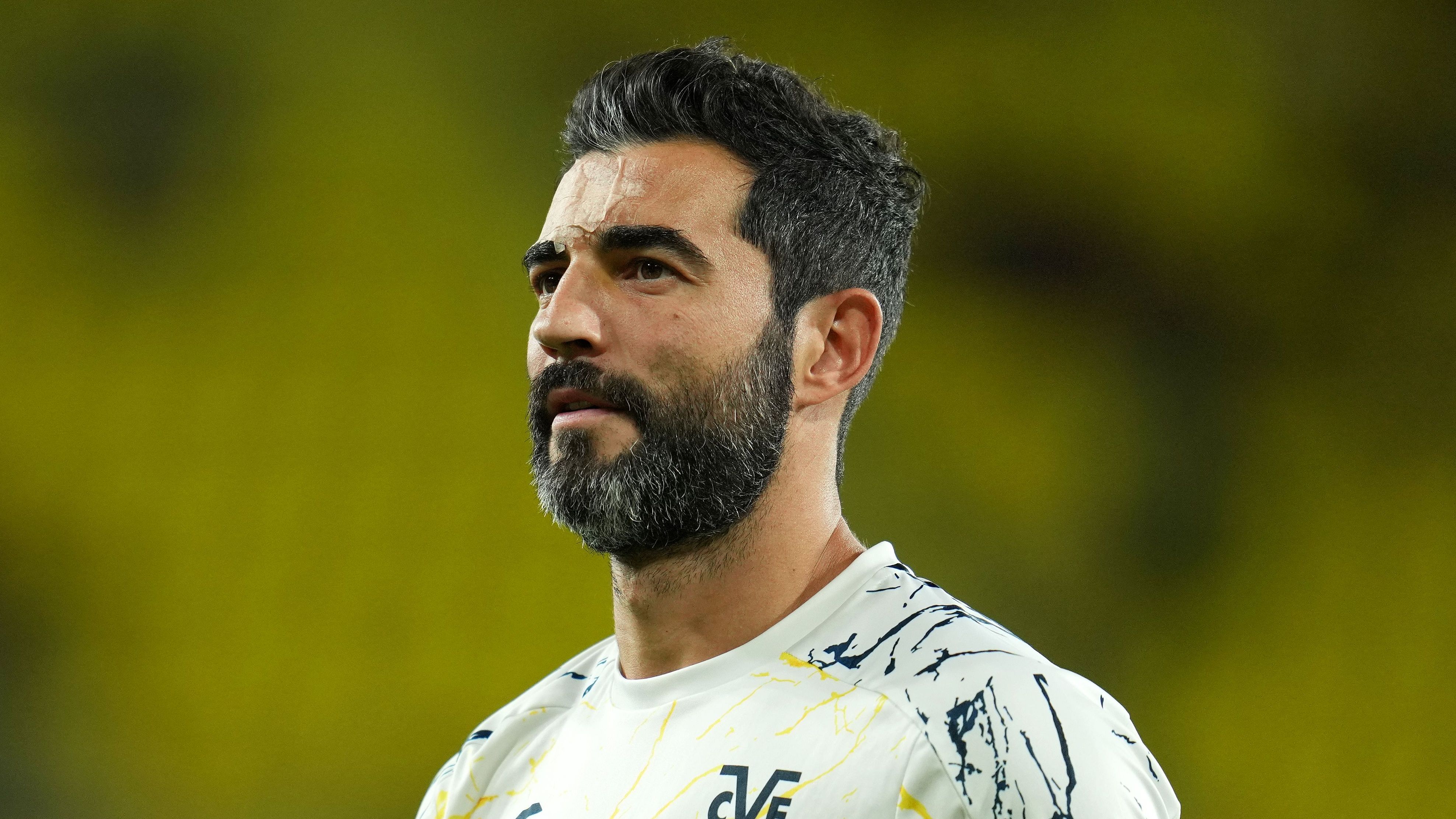 Ex-Real Madrid star Raul Albiol won't be stopped as centre-back eyes Serie A return at 39 after leaving Villarreal