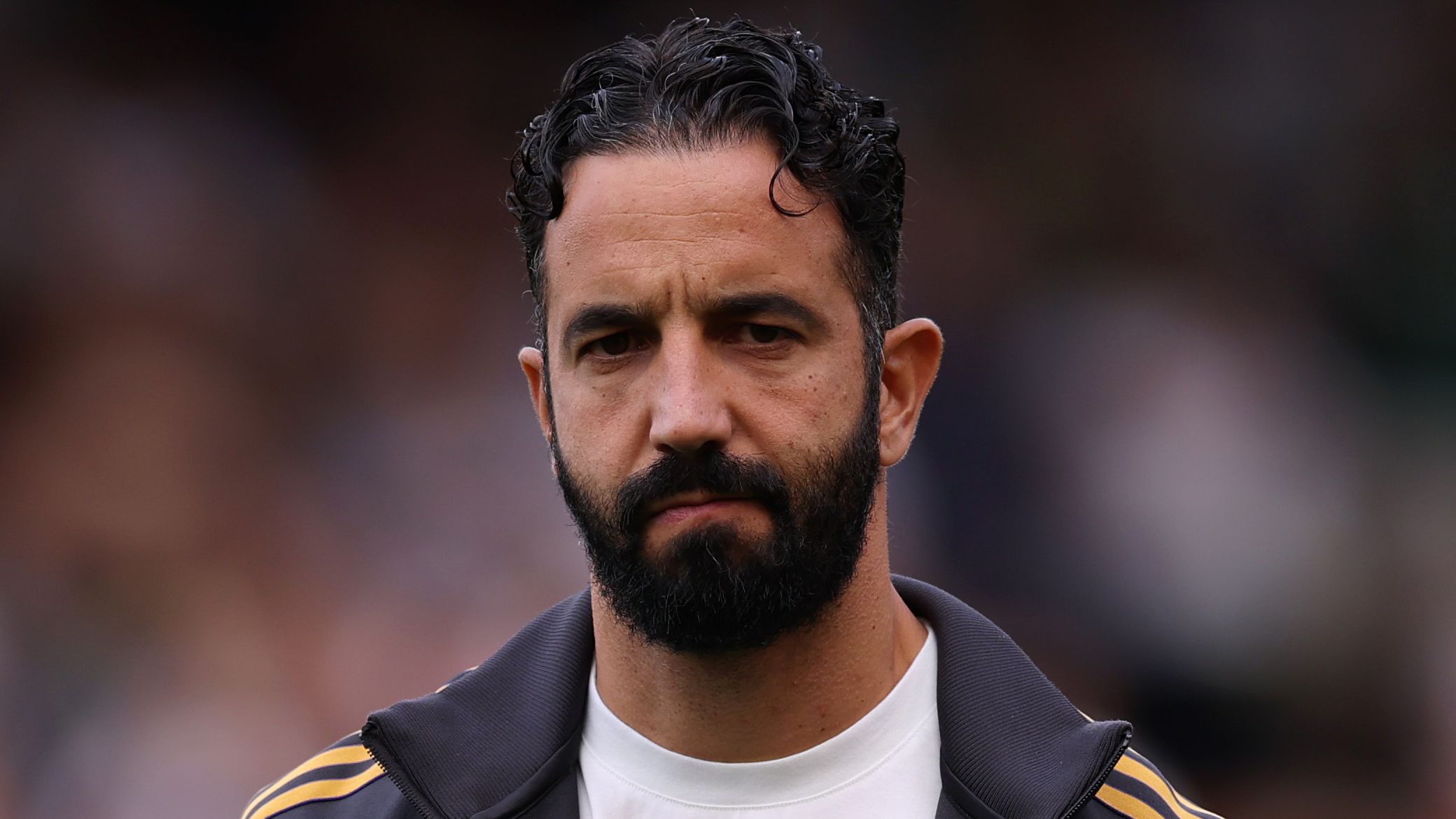 Rubén Amorim ofrece otra disculpa a los aficionados del Manchester United en unas breves notas del programa de 95 palabras antes del crucial partido contra el Burnley.