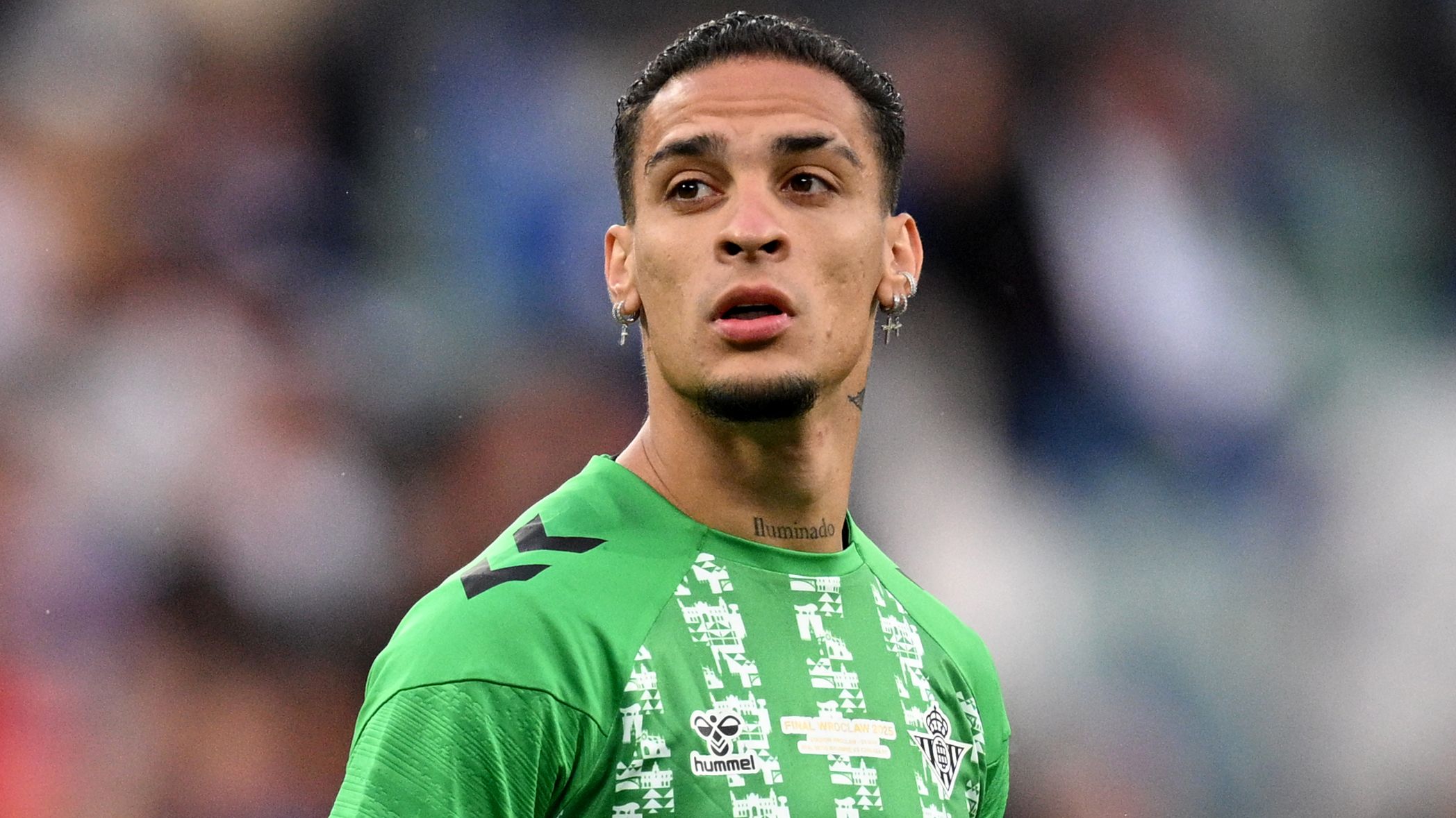 El Real Betis confirma que el traspaso de Antony queda suspendido a menos que el Manchester United pague la tarifa de salida o el jugador ajuste sus demandas