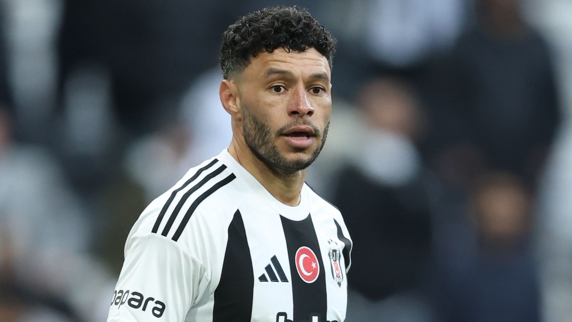 The Top 10 Premier Free Agents Available Outside Transfer Windows: Including Christian Eriksen and Alex Oxlade-Chamberlain