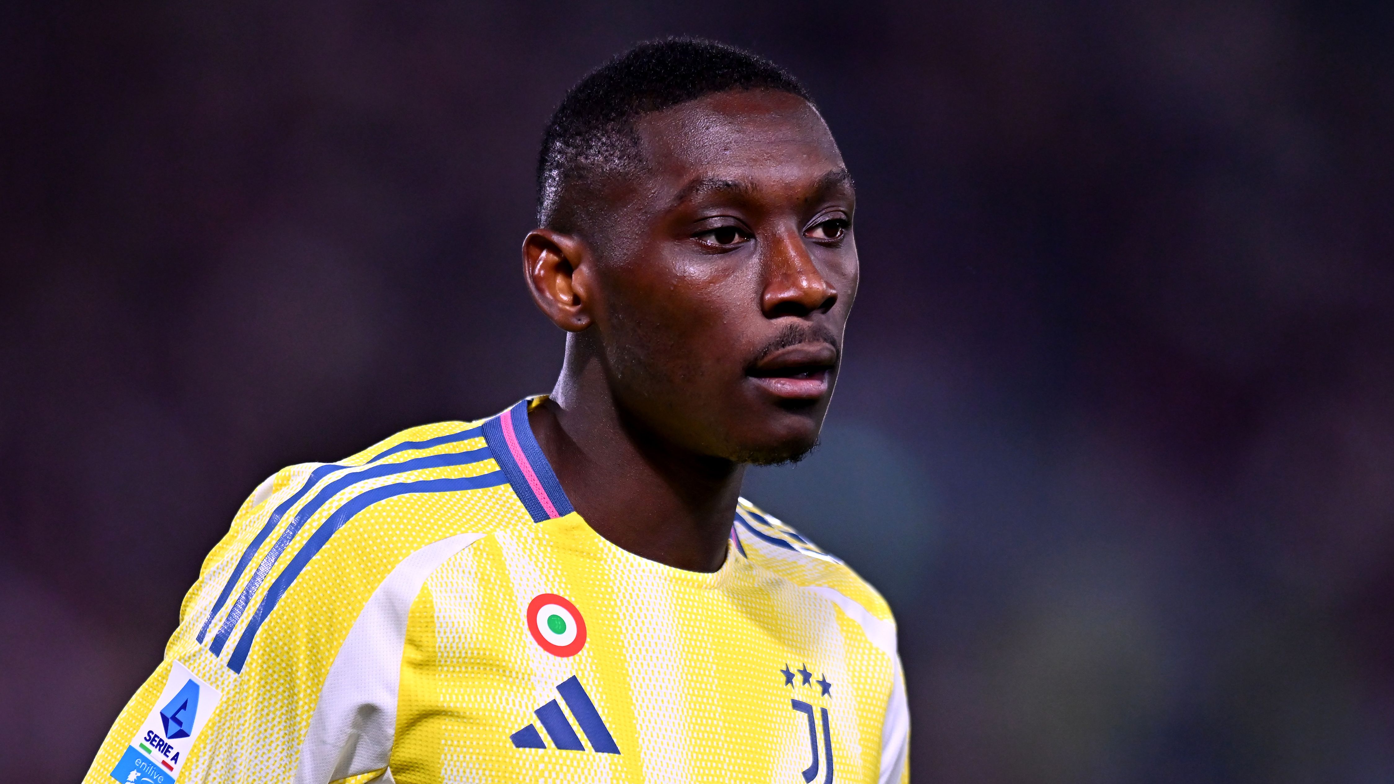 Tottenham Finalize Loan Deal for Randal Kolo Muani from PSG, Enhancing Attack Under Thomas Frank's Guidance