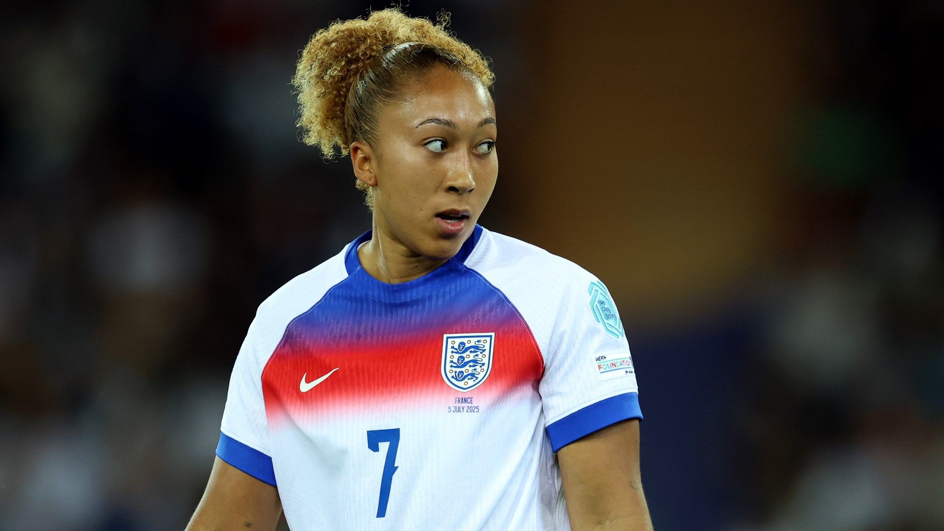 Lauren James of the Lionesses Details Her Resolve to Overcome Severe Pain at Euro 2025 and Calls for Critics to Show Understanding