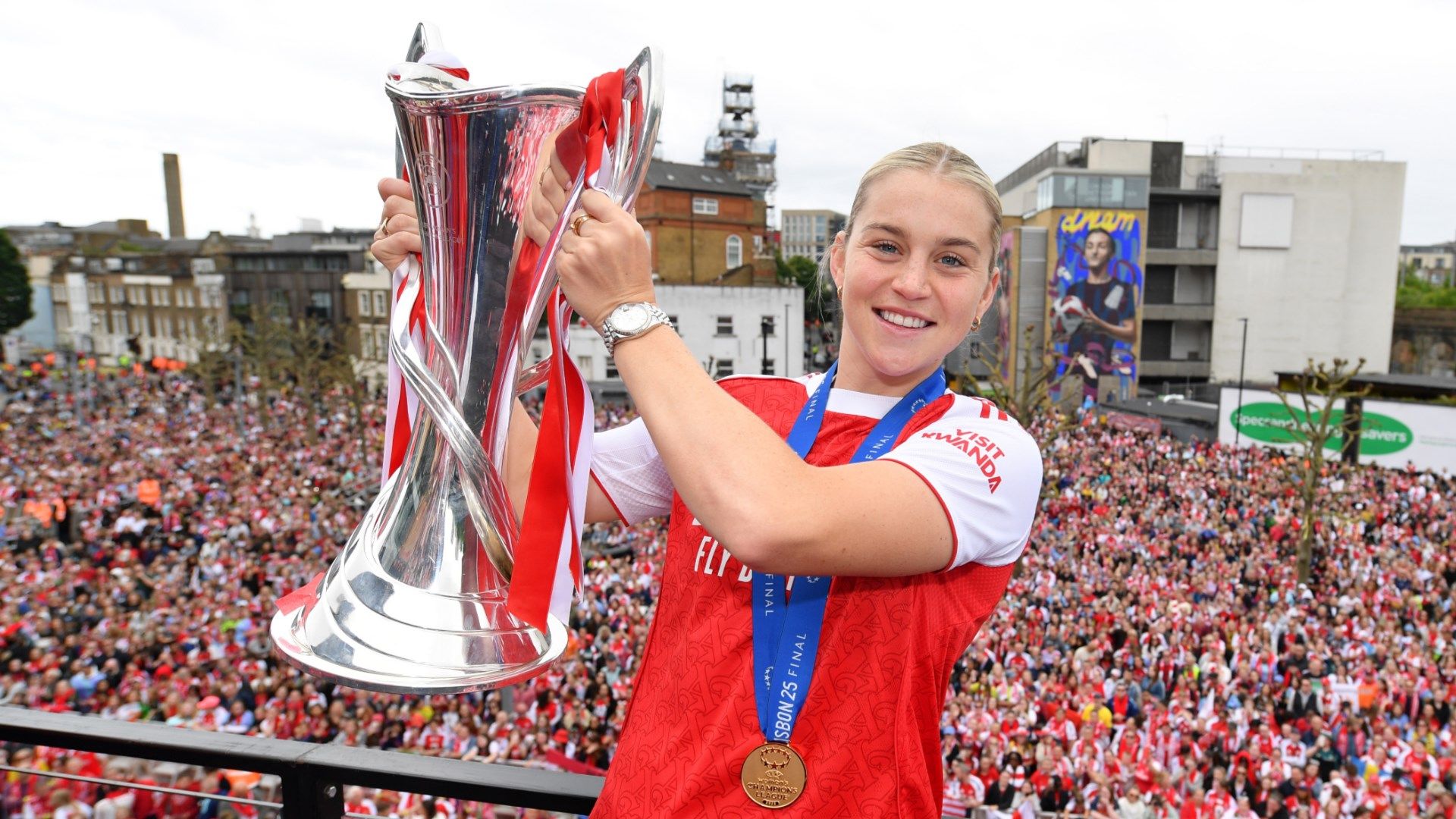 'I'm still so hungry for more success' – Lionesses star Alessia Russo signs new long-term Arsenal contract ahead of new WSL season
