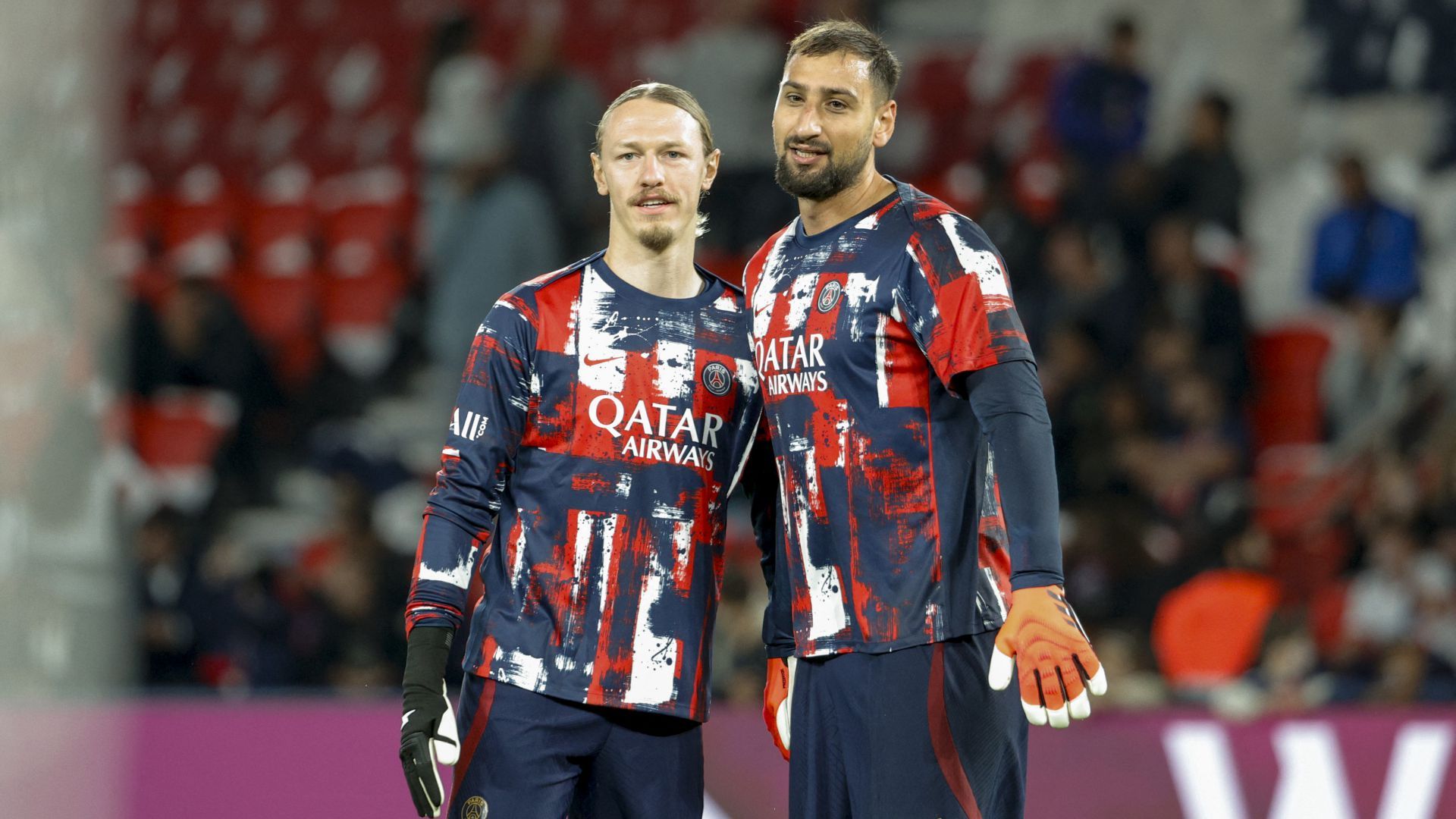 PSG Goalkeeper Declines Comment on Illia Zabarnyi's Remarks Labeling Russians as Aggressors, Amid Tensions with New Teammate Over Ongoing Conflict