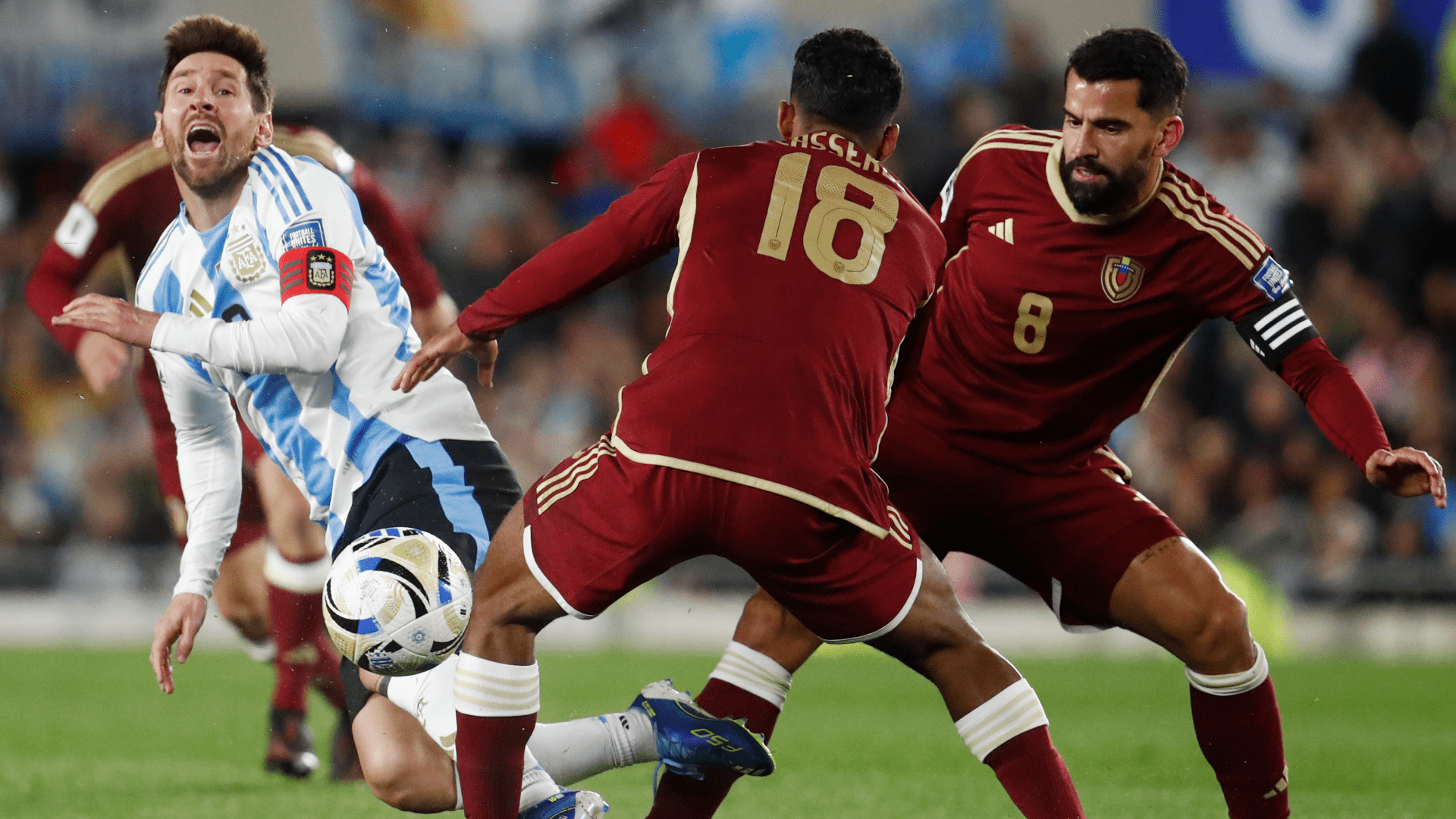 Video: Lionel Messi's Intense Tunnel Confrontation with Venezuela Opponent Before Teammates Intervene